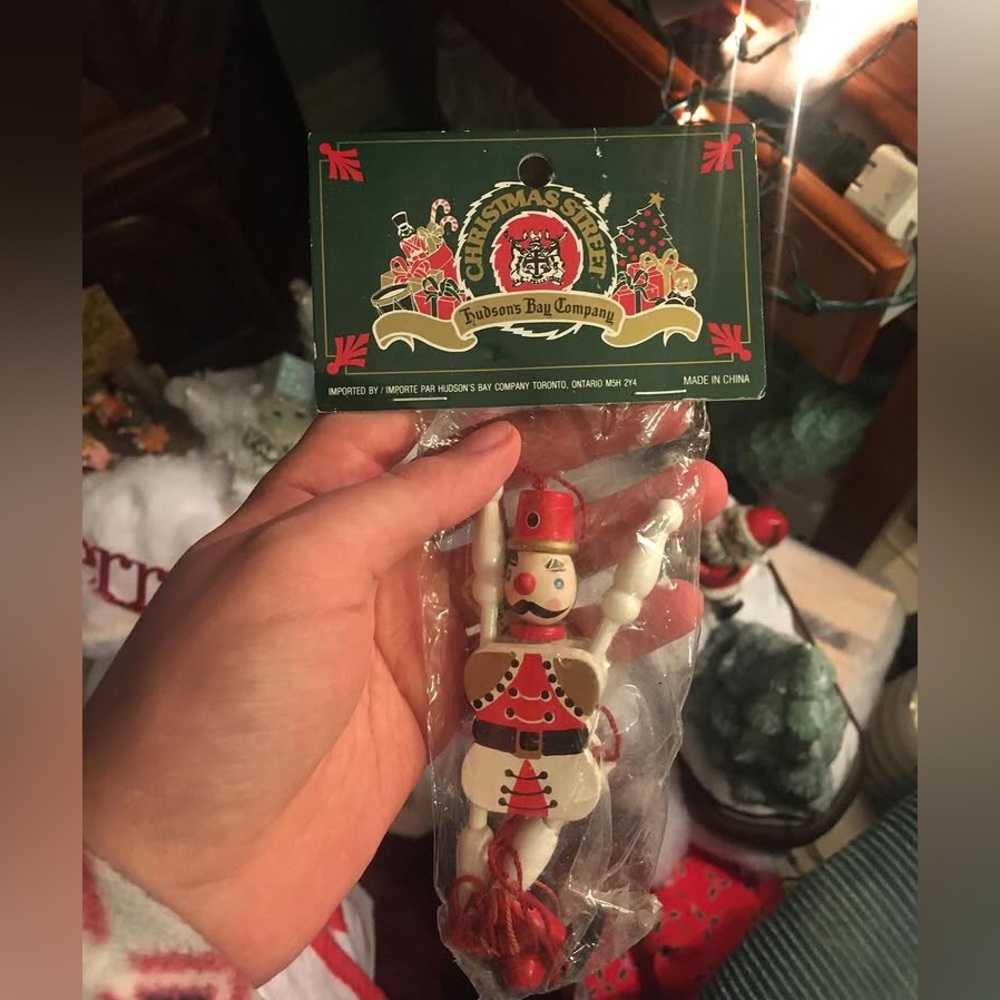 Vintage H U D S O N S Bay Christmas ornament